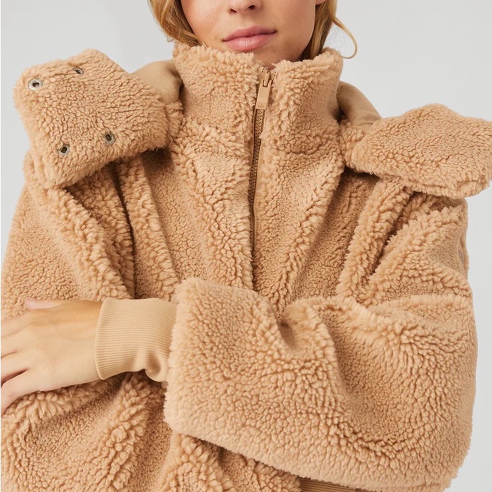 Alo Foxy Sherpa Jacket size Medium